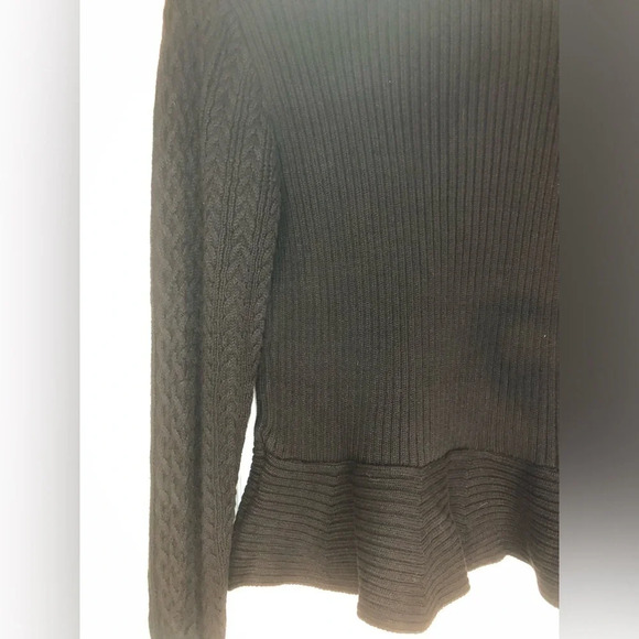 Venus all black sweater with flare bottom Size large Good used condition - Picture 8 of 10